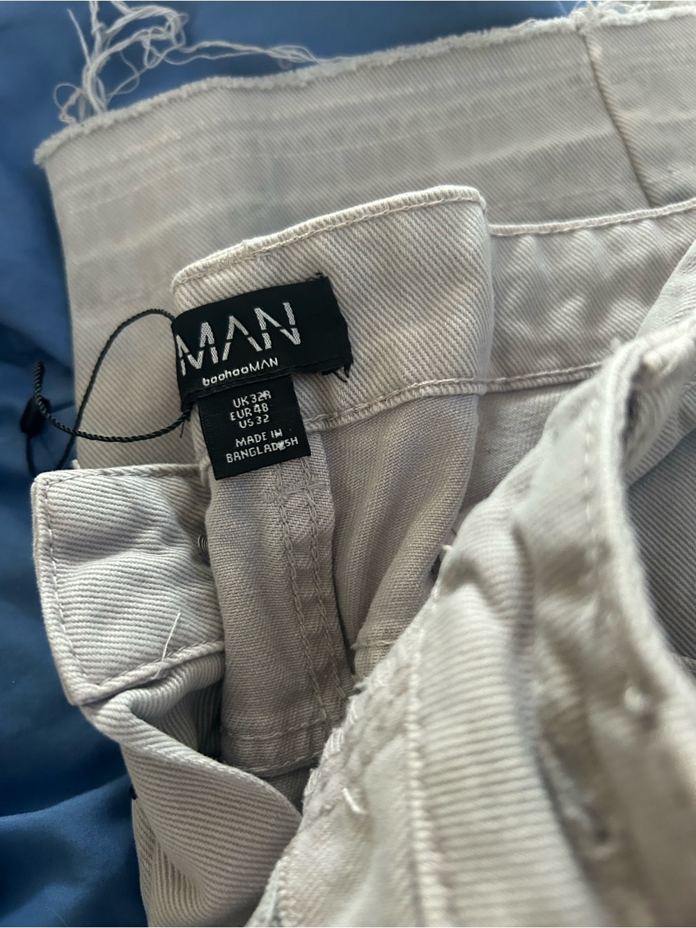 BoohooMAn light gray jeans